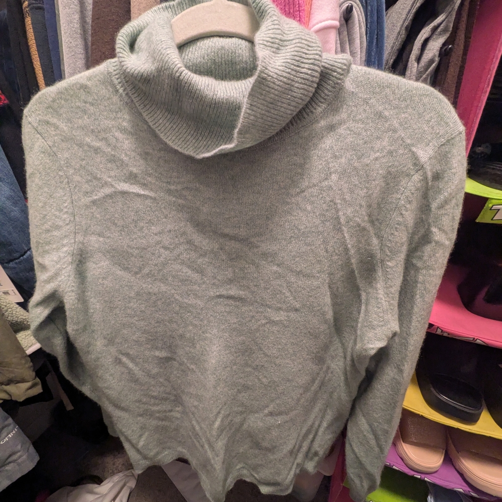 *Charter Club Women's Light Gray Cowl Neck Sweater